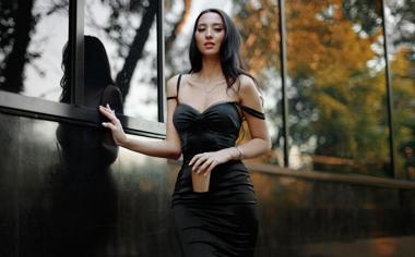记者:布斯克茨经纪人与巴萨高层会面,讨论球员的续约问题
